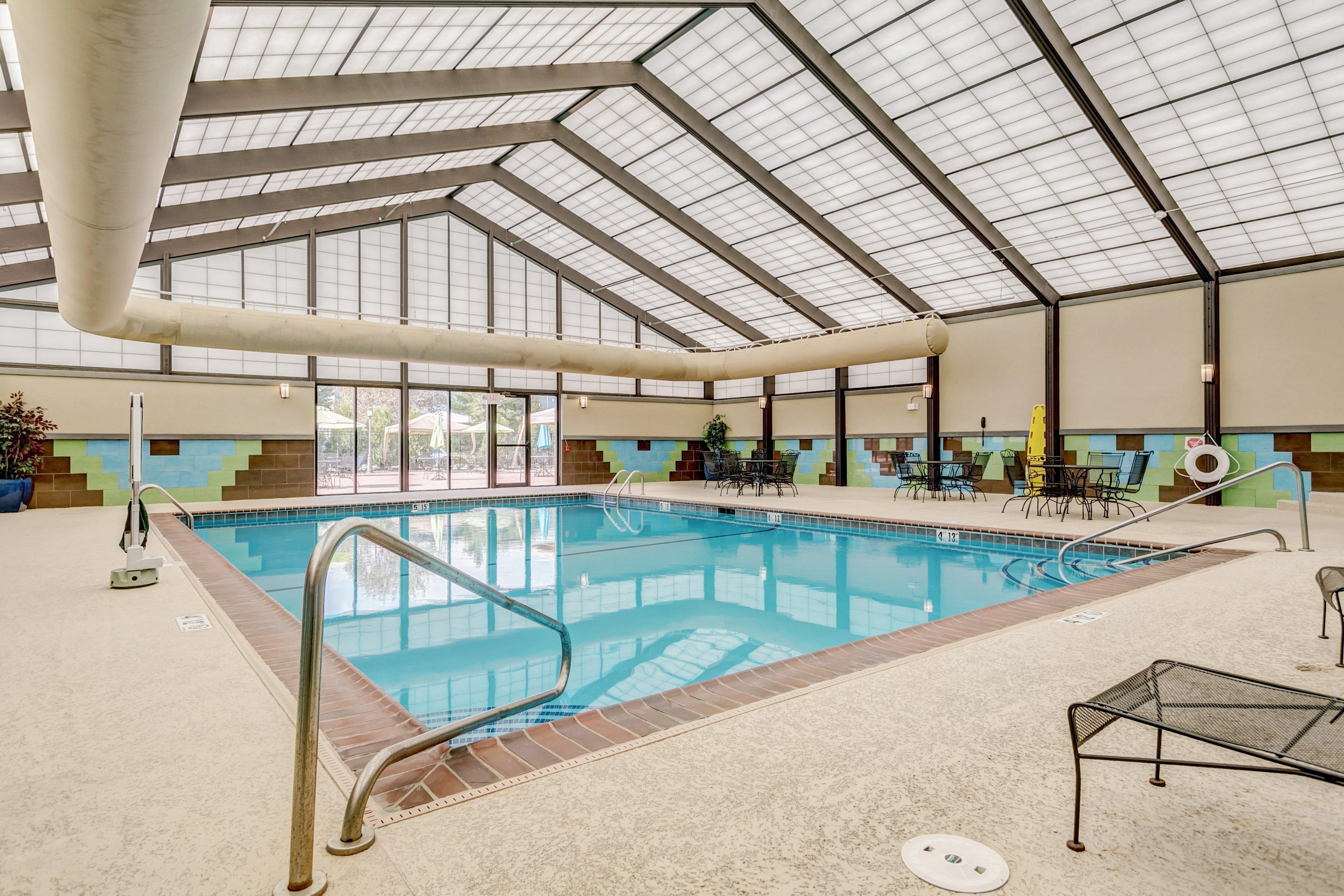 Hilton St. Louis Airport Hotel Woodson Terrace Екстериор снимка