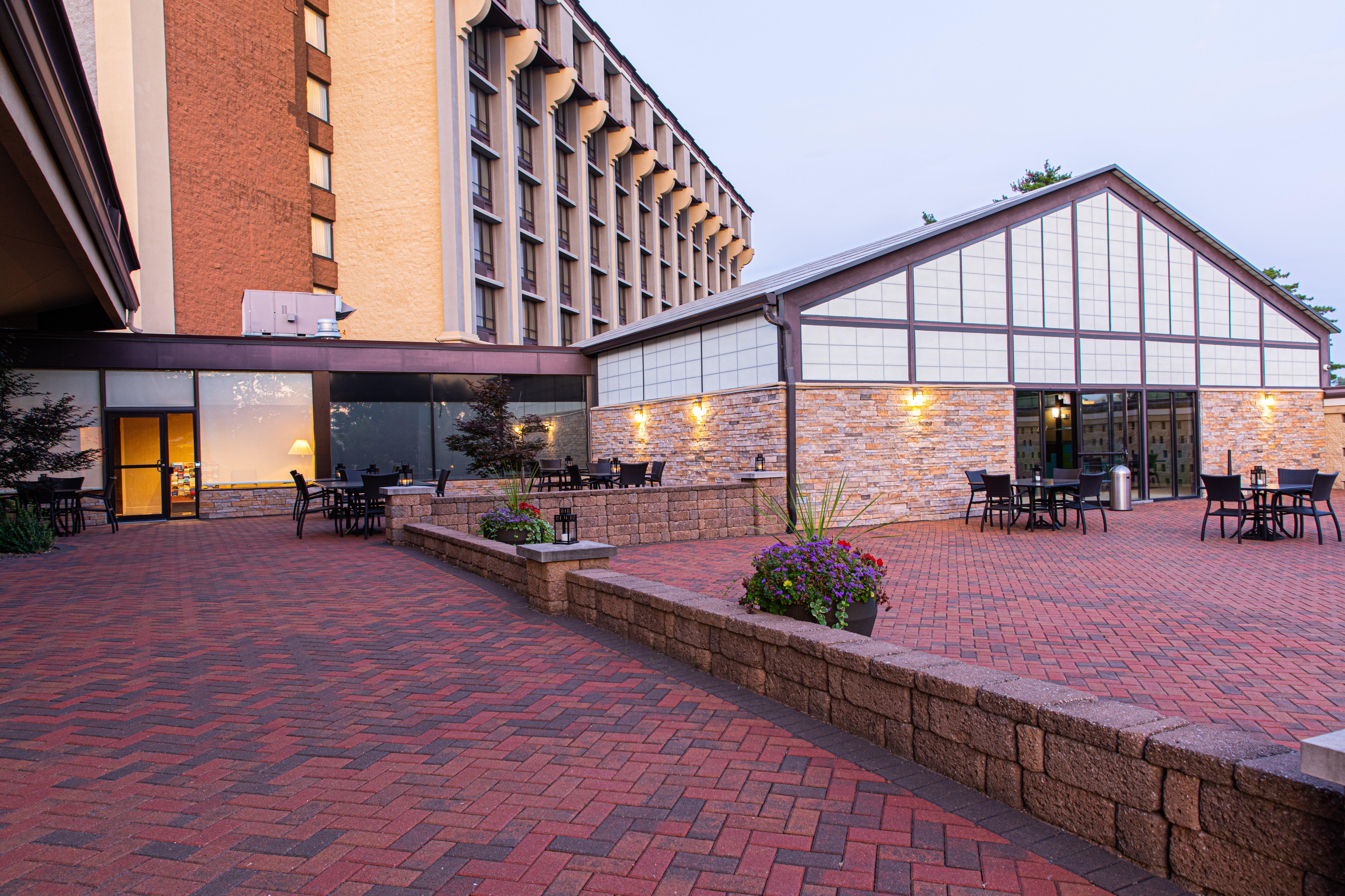 Hilton St. Louis Airport Hotel Woodson Terrace Екстериор снимка