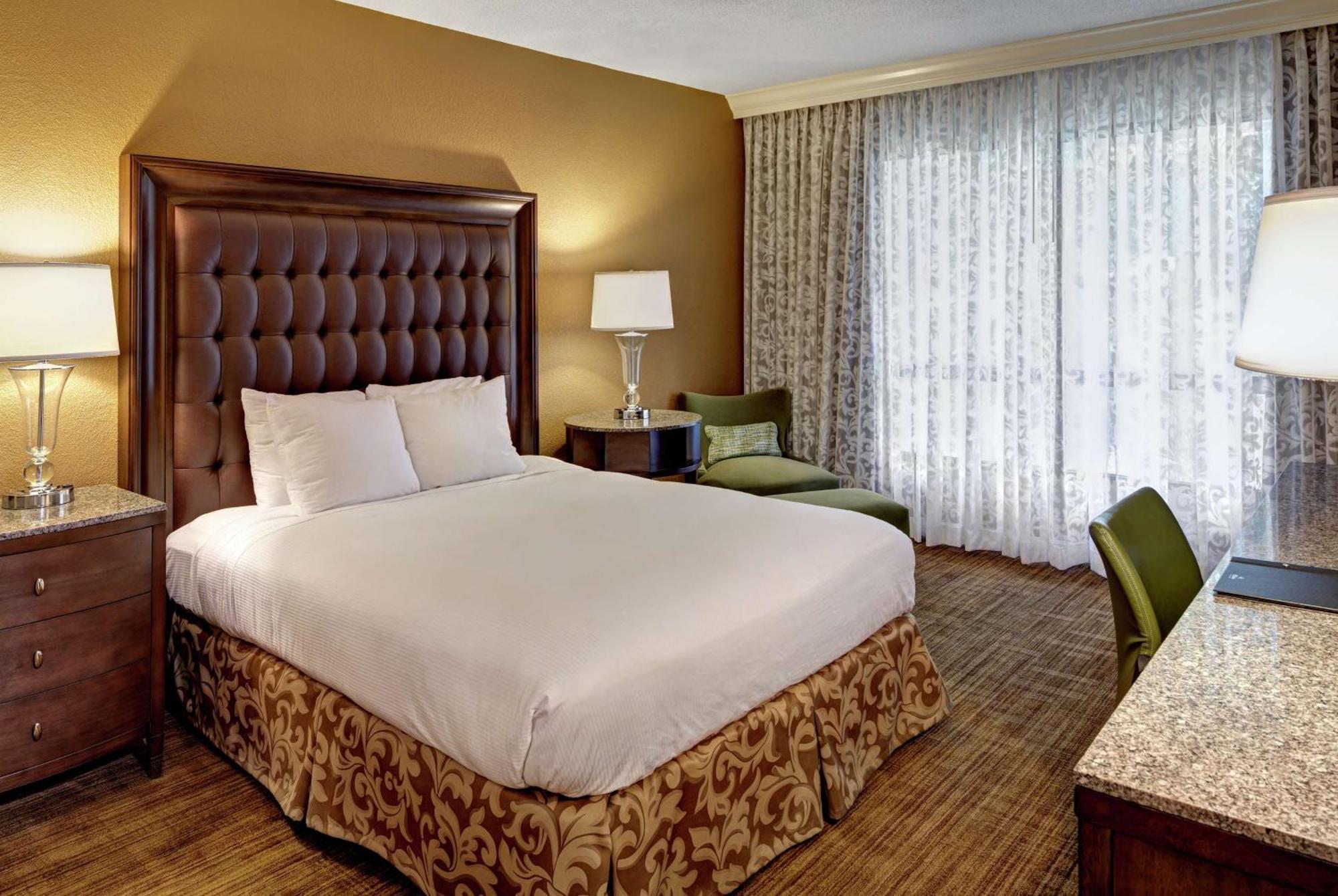 Hilton St. Louis Airport Hotel Woodson Terrace Екстериор снимка
