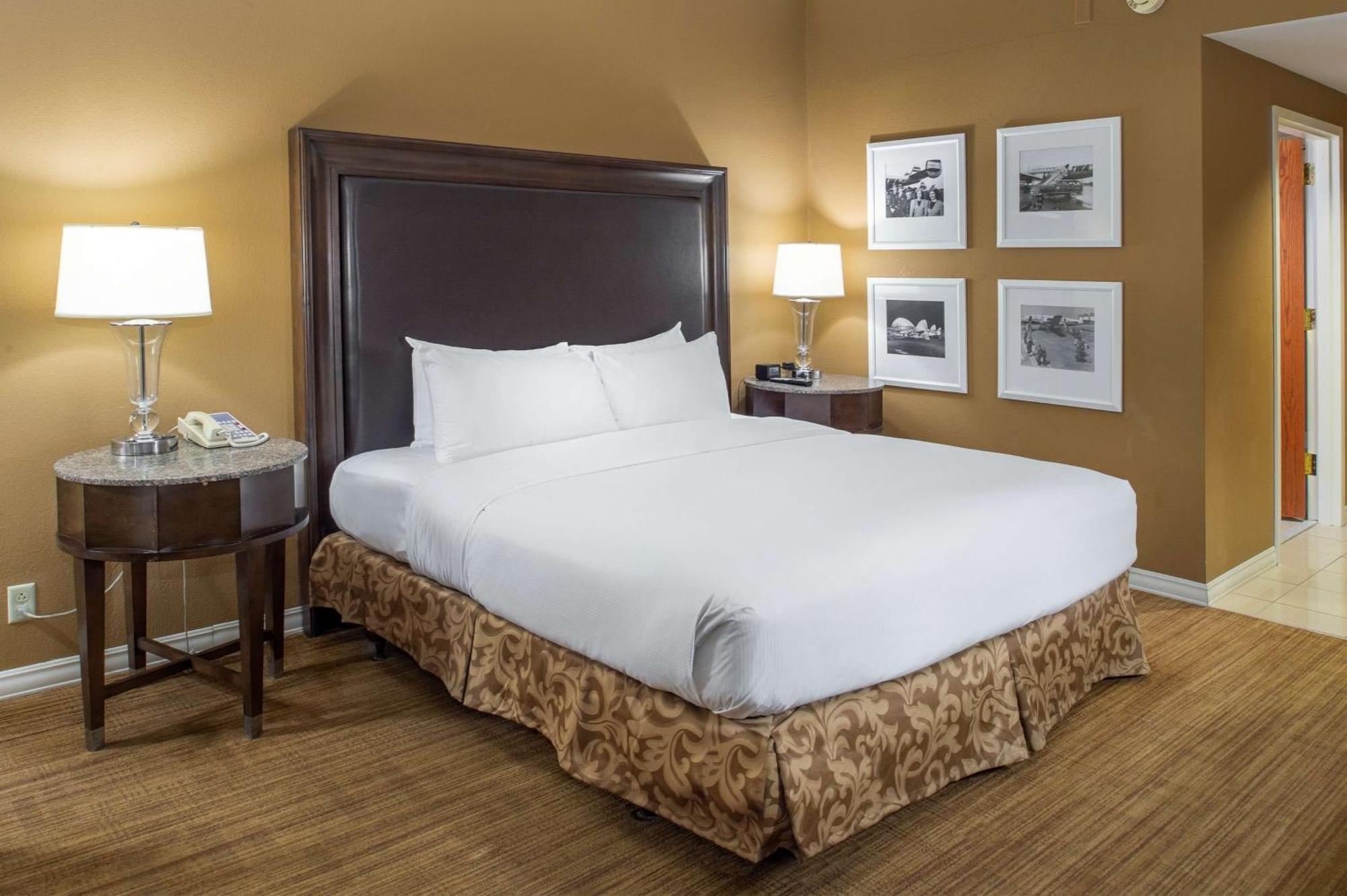 Hilton St. Louis Airport Hotel Woodson Terrace Екстериор снимка